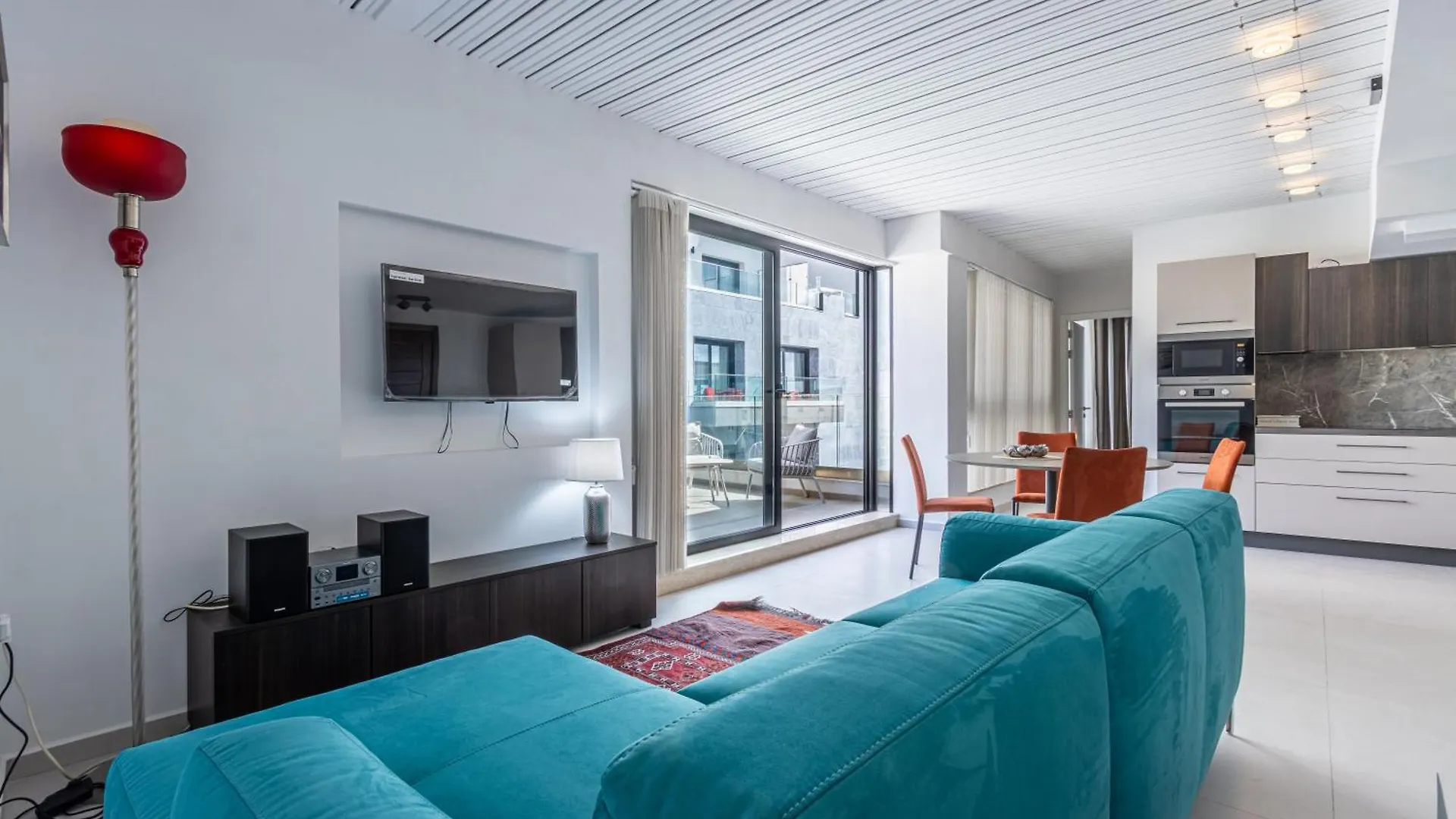 Designer Seaside 2Br Apt With Wifi And Ac & Comfy Beds By 360 Estates Gzira Apartment