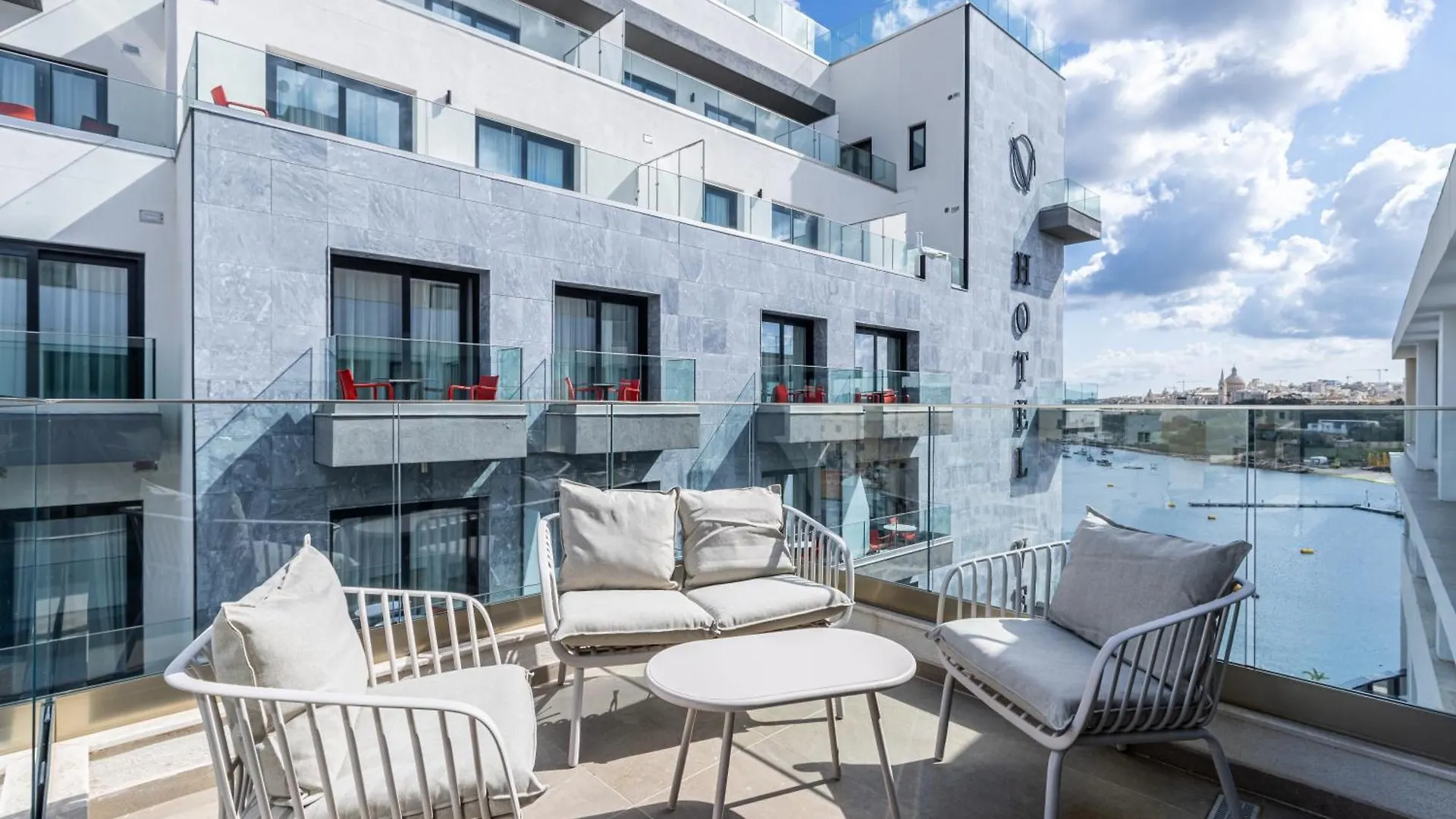 Apartment Designer Seaside 2Br Apt With Wifi And Ac & Comfy Beds By 360 Estates Gzira