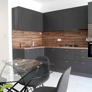  Appartamento Luxurious Next To The Sea
